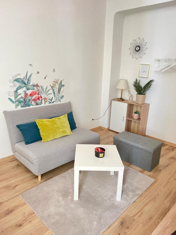 Top Location Apartment *